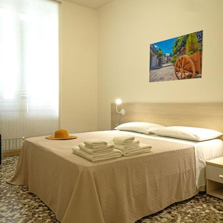 Cityflat Guest House Бари Экстерьер фото